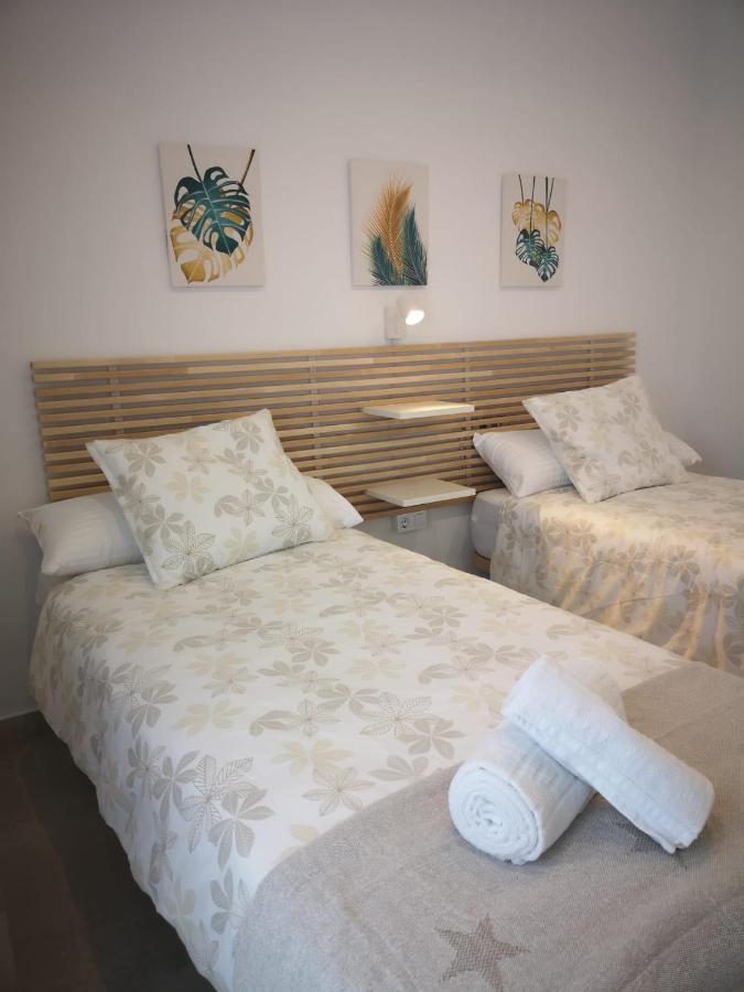 Apartamento Suite Arco De La Villa,Solo Familia Y Parejas,Parking Gratuito Conil De La Frontera Exterior photo